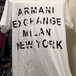 Armani Exchange tshirt (M)